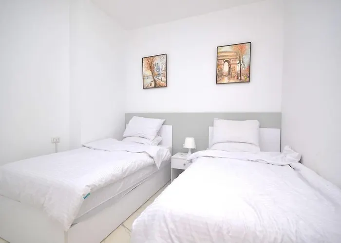 1br In La Prestigia, Old Sheraton Road *